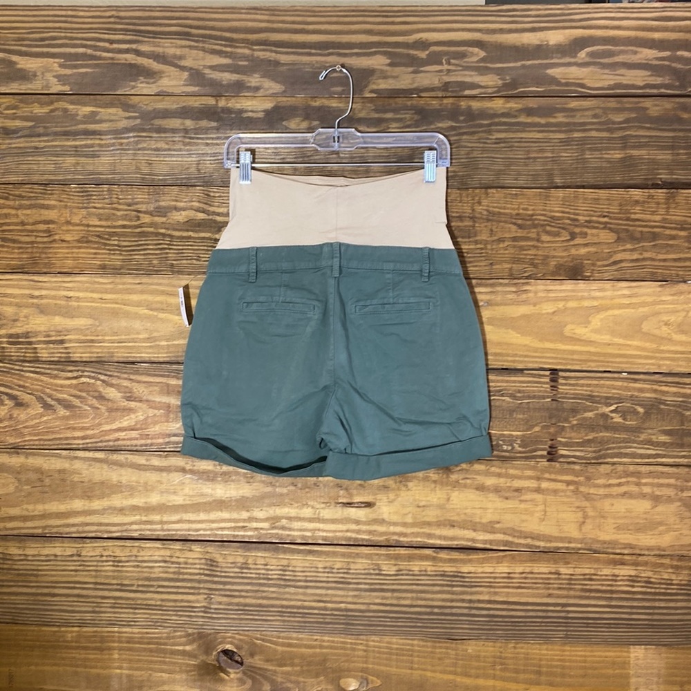 4" Maternity Full Panel Stretch Khaki Shorts - Picture 7 of 9